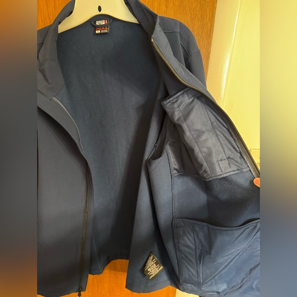 New with tags, mens XL blue jacket from 32 Degrees, heat collection - Picture 14 of 16